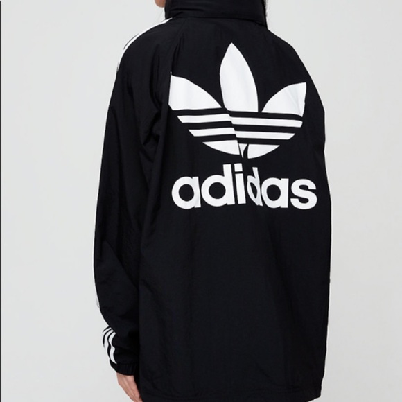 Adidas stadium jacket its a small but oversized! - Picture 2 of 6